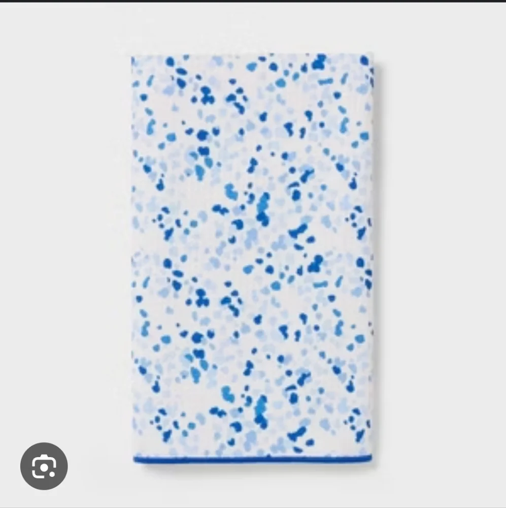 Room Essentials NWT 3pc Waffle Texture Hand Towel Set In Floral/Splatter/Hounds